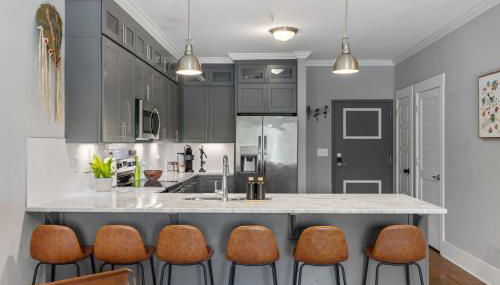 Only 4 Miles to Broadway with Free Parking and TVs in Bedrooms - Foto 2