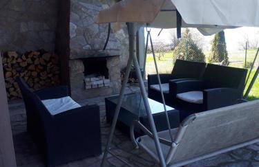 Dom nad jeziorem z linią brzegową - Foto 12