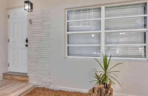 The Shell on Walnut Studio Hollywood Beach Free Parking - Photo 14