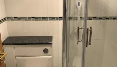 Converted Steading in Beach Location - Foto 2, Shower