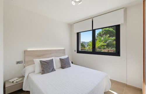 Apartamento en Port Trebol con parking privado y acceso directo a la piscina - Photo 6