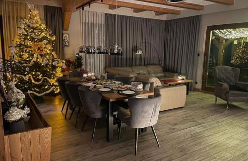 Chata pod strzechą w Beskidach - Foto 4