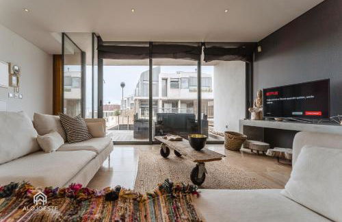 Quaint & Chic Seaside Villa - Foto 10