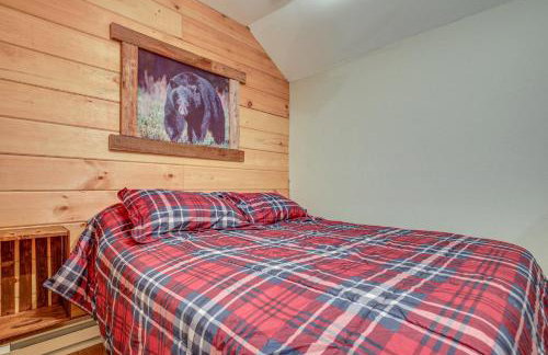 40-Acre, Off-Grid Wakefield Retreat w/ Gas Grill! - Foto 19
