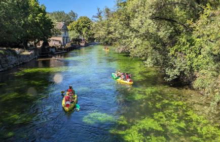Côté Golf, bel appartement RDC avec terrasses dans Golf, piscine, tennis, à 5mn de l'Isle sur la Sorgue - Foto 40
