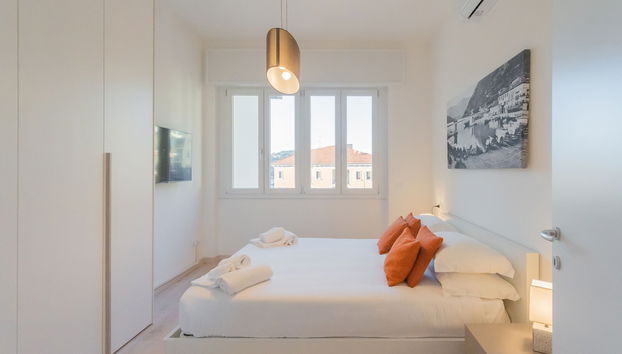 Via Crispi in Como With 1 Bedrooms and 1 Bathrooms - Foto 4, Habitación