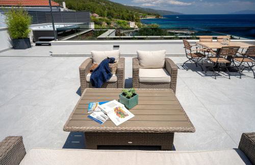 Exclusive Seafront Suite with jacuzzi - Foto 6