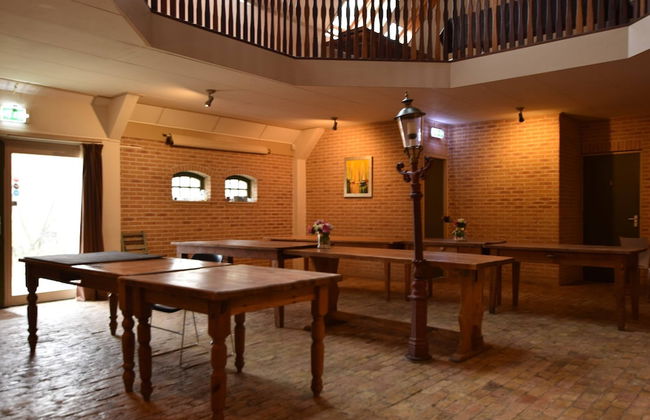 Authentic Farmhouse in Pingjum With Hot Tub - Photo 18