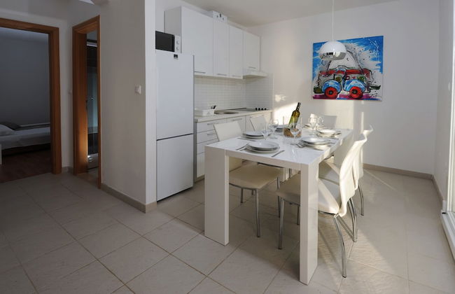Citybreak Apartman With Private Beach Near Split - Foto 8
