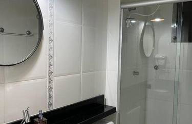 Apartamento 23A para 6 pessoas com Piscina e Churrasqueira no Cond Torremolinos Beach a 80m para Pé na areia na Praia da Enseada Ubatuba - Foto 35