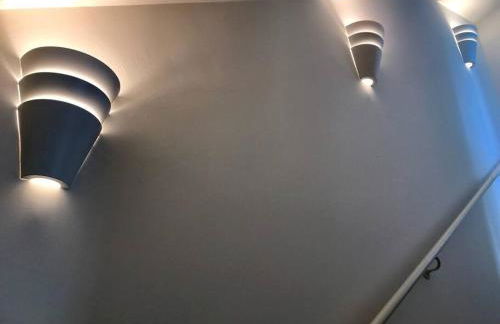 Villa a due piani con giardino e piscina - Foto 5