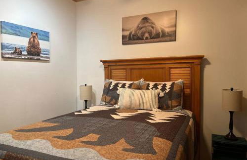 Nantahala Nook, cabin w/hot tub,game room, & wifi - Foto 21