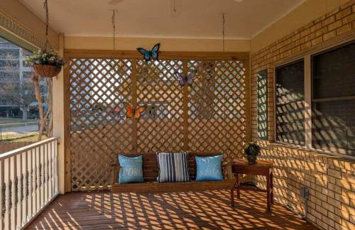 Peaceful Stay Near Biloxi Coast | 3 beds, 1 bath - Foto 6