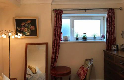 Tranquil Welsh Mountain Gem, Abertillery, Wales - Foto 16