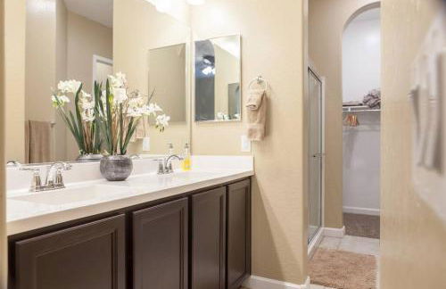 Gated townhouse with heated pool, hot tub, near US60 - Foto 11