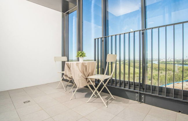 Minimalism Modern Apartment With Water View - Photo 14