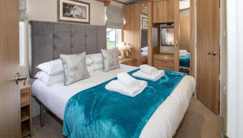 3-Bed Lodge Sleeps 6 -Hot tub -Resort Access - Foto 5