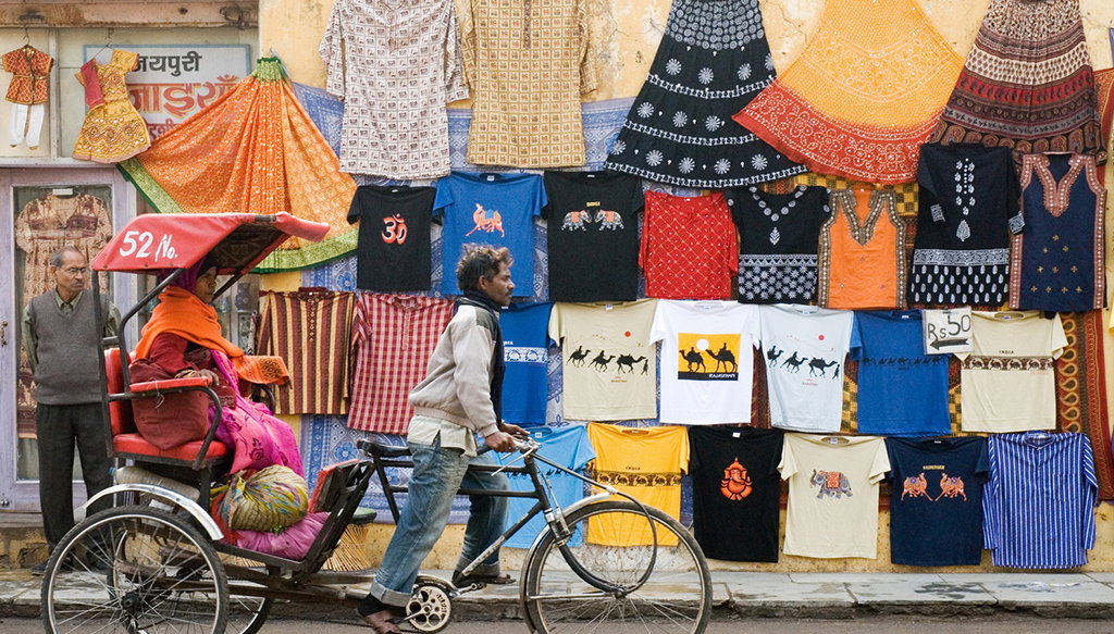 Visite à pied de l’art et des antiquités - Photo 1