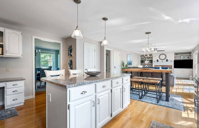 Maine Adventure 3BR Oasis Awaits! - Photo 22