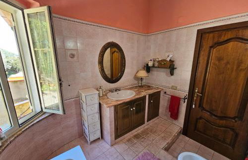 Casa con magnifica vista mare - Photo 18