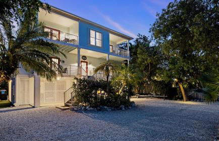 Baypoint Oasis by Last Key Realty - Photo 16