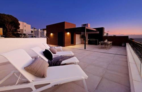 Penthouse Panorama - Photo 32