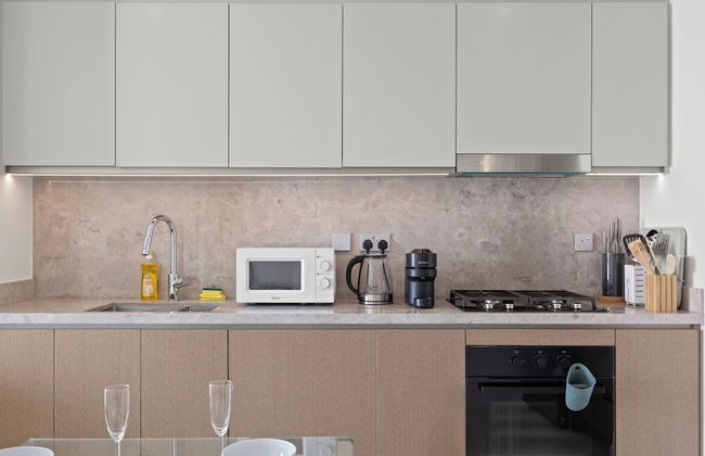 YOUR STAY Apartments Luxury Beachfront Living - Photo 21