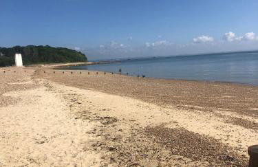 Elegant Lodge in Peaceful Holiday Resort - Photo 24