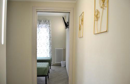 Green and Blue Apartment - Metro C, Free Parking and Wifi - Foto 8