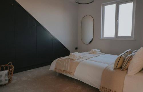 Spacious Second Floor Apartment - Foto 7