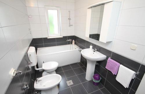 Apartment Franusic - Photo 2