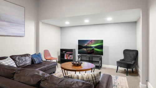 Heart of Tampa Hyde Park 4 Bedroom House - Located Near Hyde Park Village, SoHo and Local Beach - Spacious and Comfortable Stay in Perfect Location - Great for Families and Groups Visiting Tampa Near Airport! - Foto 4