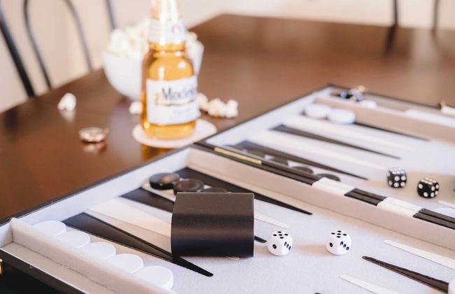 Topaz By Avantstay Adorable Cottage Walking Distance to Beach w/ Large Patio - Foto 7