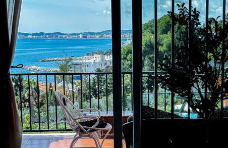 SUNNY HOUSE AT THE BEACH infinity pool shared - Foto 7