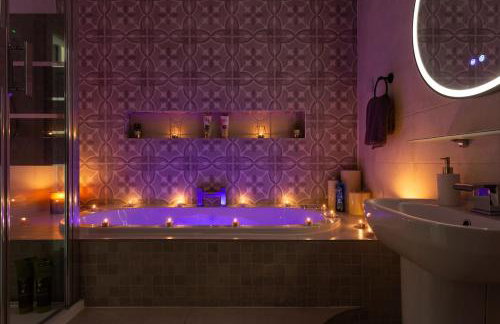 Bradford Luxury Central Apartment with Jacuzzi - Foto 13