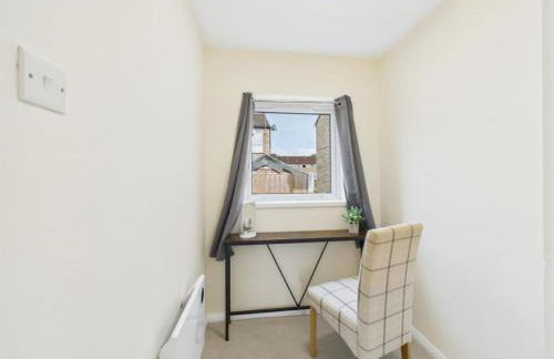 MODERN 2 BED BUNGALOW SLEEPS 4 Pet friendly - Photo 10