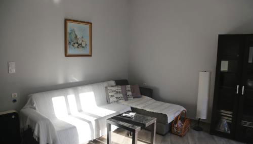 AKTI Apartment - Photo 5