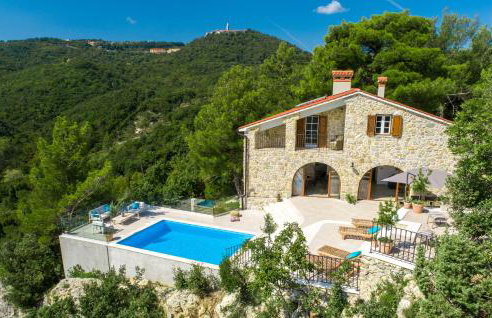 Villa Bogijeva - Photo 1