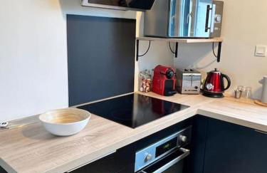 Maison rénovée haut de gamme de centre-ville - Photo 18