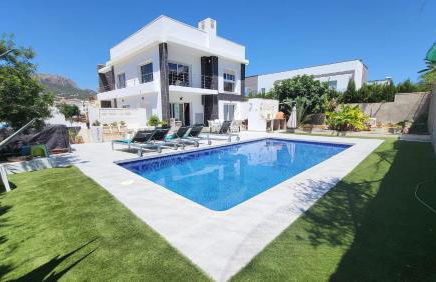 Villa en Pla Roig - Foto 1