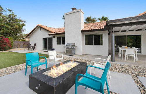 Hacienda Hideaway 3BR Desert Oasis w Pool Spa & Firepit - Foto 45