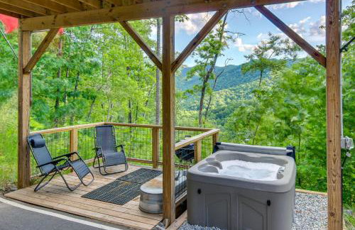 Panoramic Mtn Views and Hot Tub! Secluded Marion Gem - Foto 30