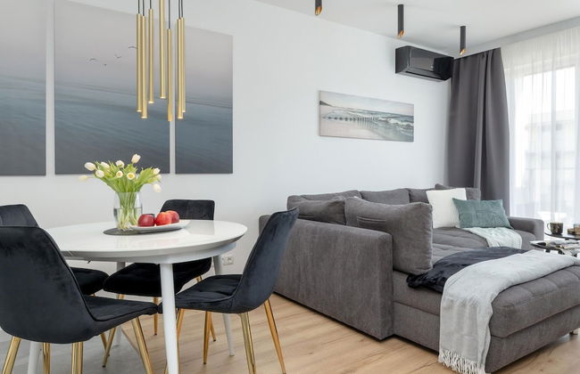 Apartment Overlooking the River, Pool, Dziwnow - Photo 24