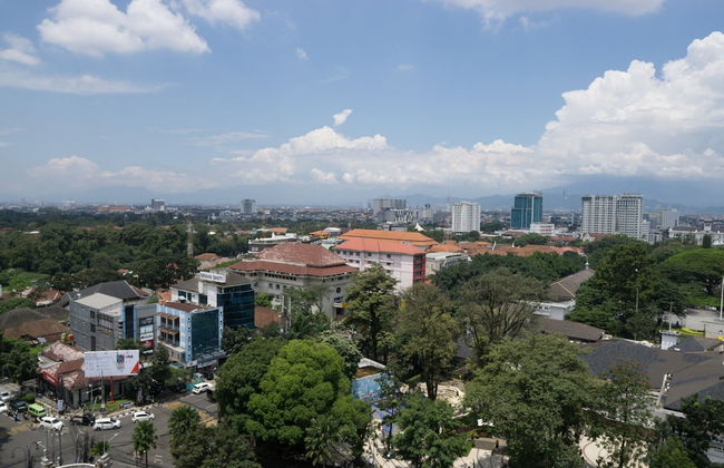 City View Studio Apartment at Tamansari La Grande - Foto 32