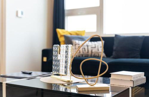 Bright and Bold Escape with NYC Views and Free Parking, Sleeps 9 and 2 Baths - Foto 41