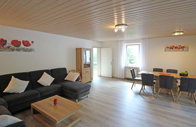 3 bedroom Apartment in Immerath with garden and terrace - Photo 6