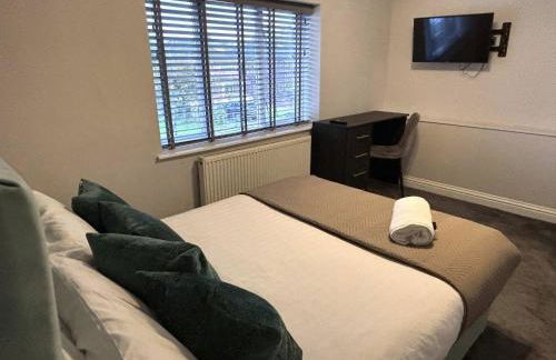 Large Luxury Home in Solihull - Sleeps 14 near NEC & BHX - Foto 42