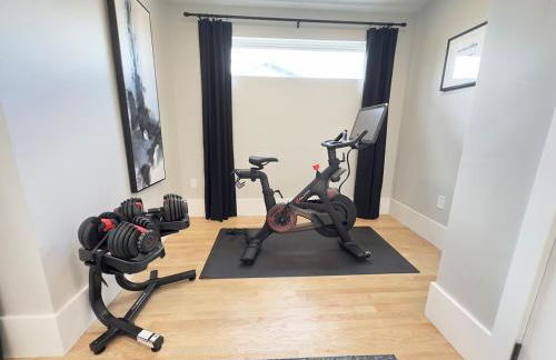 NEW REMODEL Denver Luxury Home with Private HOT TUB - Foto 46