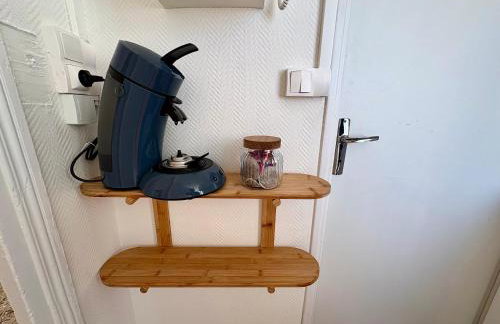 Suite Style Hôtel avec Balcon Vue Gare Netflix - Foto 10