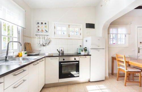 Home2Book Charming Cottage Juanita Among Avocados - Foto 10